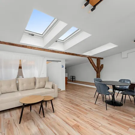 Lägenhet Wielopole Old Town By Bookinghost *